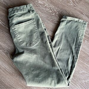 Good American Jeans Army Green Fern
Stretch Denim High Rise Ankle - Size 6/28